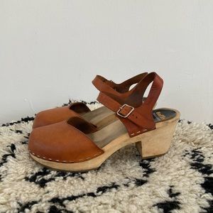 Swedish Hasbeens sandal clogs, in great used condition, size 38